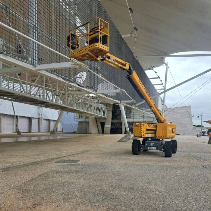 Aluguer de plataforma elevatória